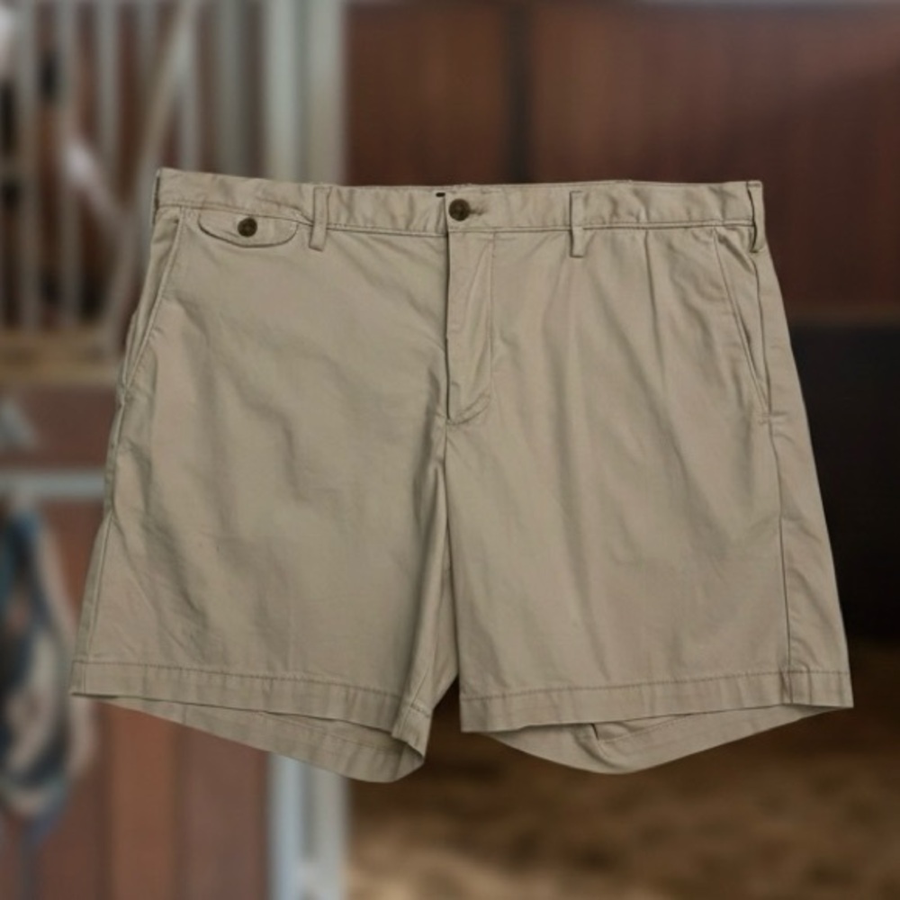 LIKE NEW! Banana Republic Lived-In Khaki Chino Shorts
